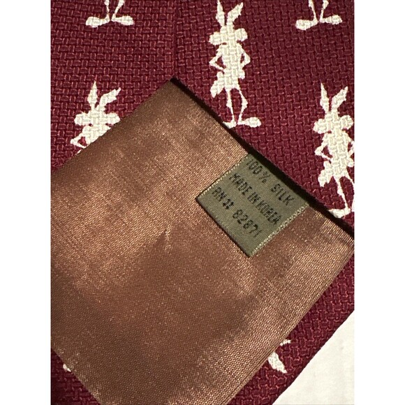 Wile‎ E. Coyote Warner Bros. men's silk neck tie - Picture 4 of 4